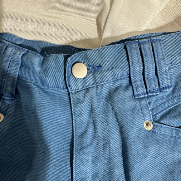 Blue Denim High Waisted Shorts by Styles To Go, size 6 - Picture 5 of 8